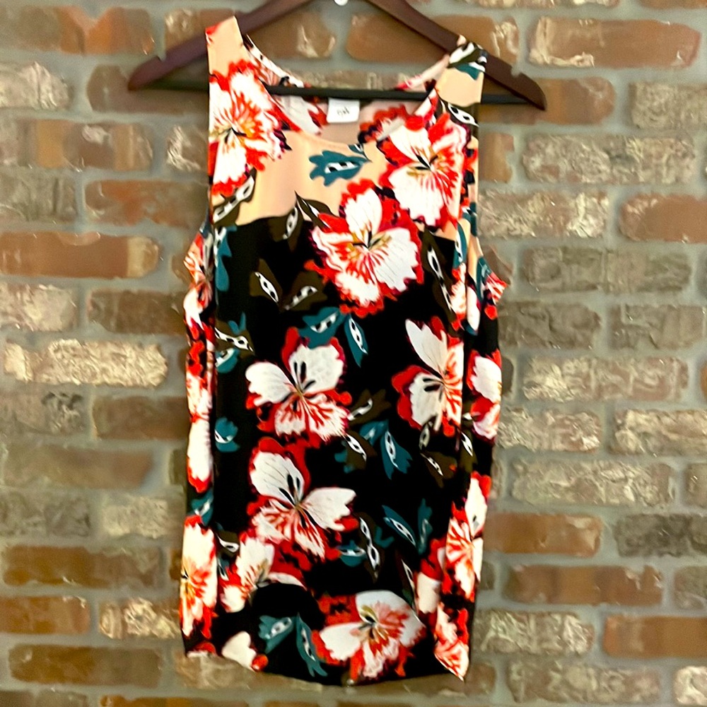 Mai tais on the lanai at five🌺.  Look Fabulous in this Hawaii Inspired Cabi Top